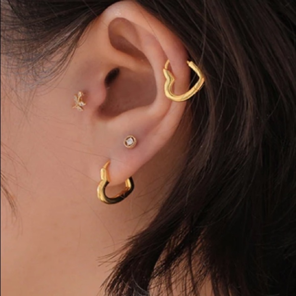 💛Insta earrings cute earrings heart earrings gold earrings - Picture 1 of 6